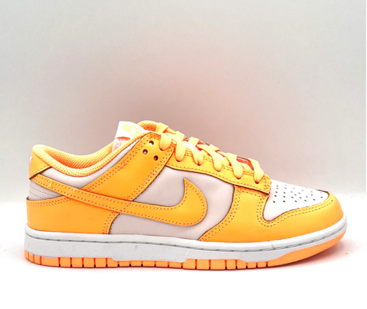 NIKE DUNK LOW PEACH CREAM