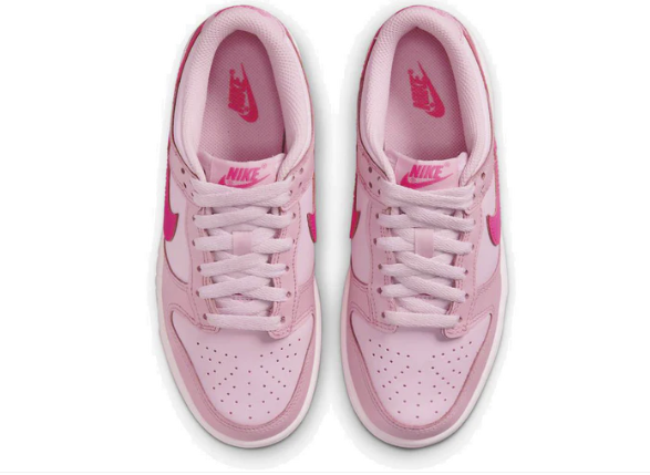 NIKE DUNK LOW TRIPLE PINK